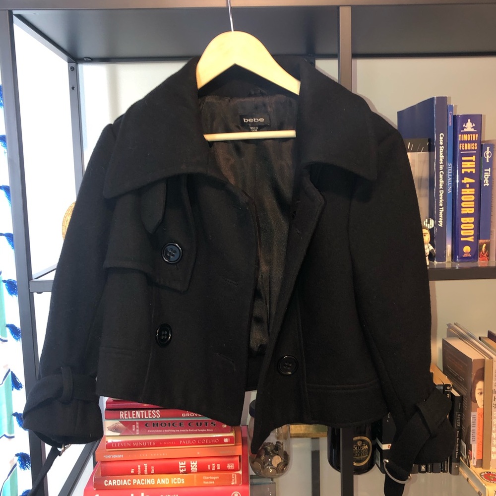 Cropped Bebe black jacket